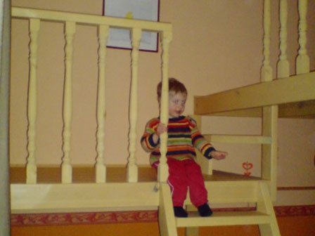 Kétszintes galéria gyerekeknek